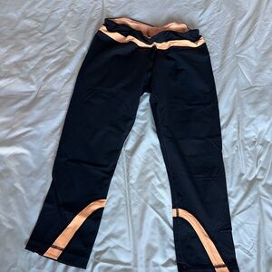lululemon women’s capri Leggings in Black and Orange